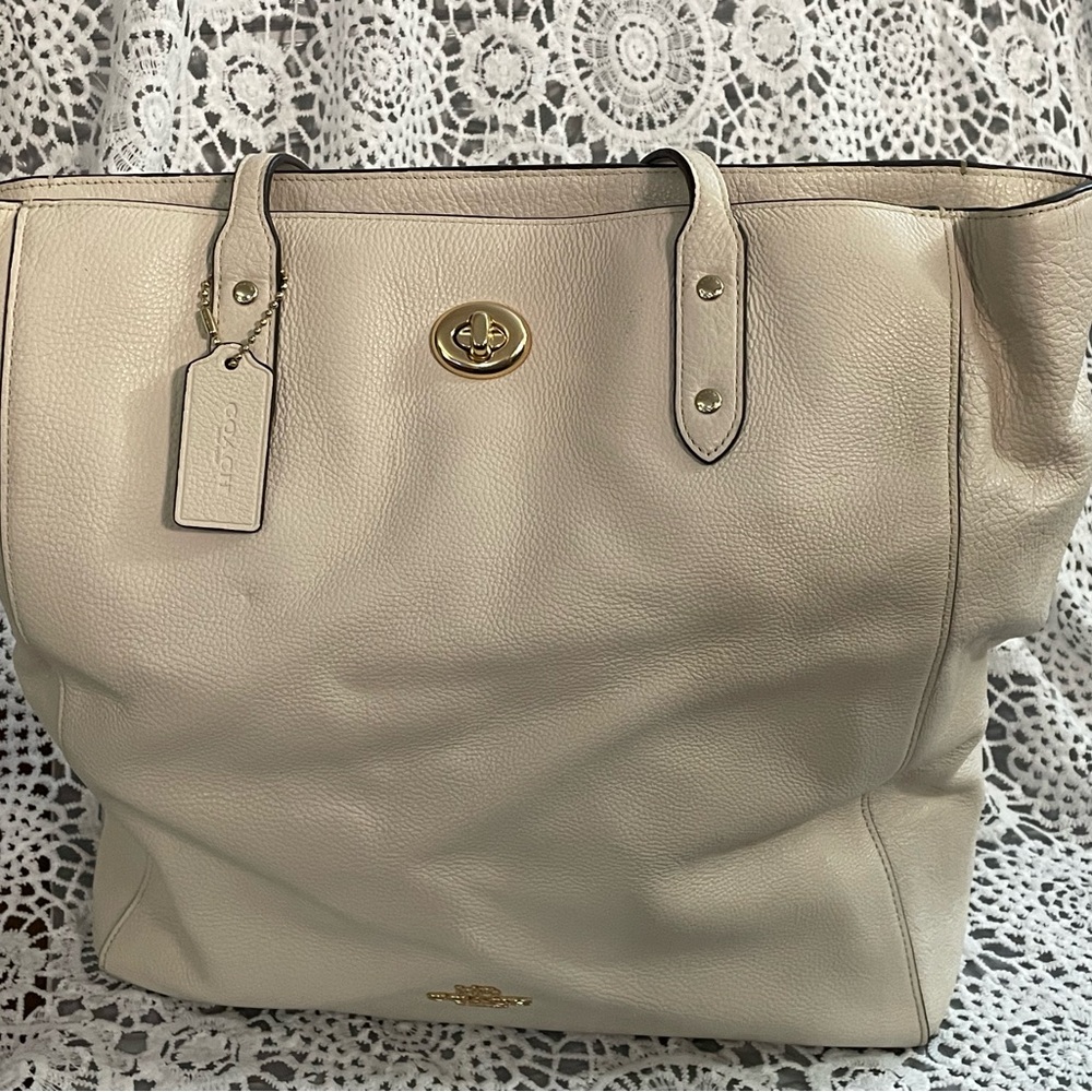 Coach tote bag